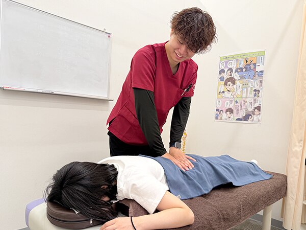 てて整骨院のもみほぐし